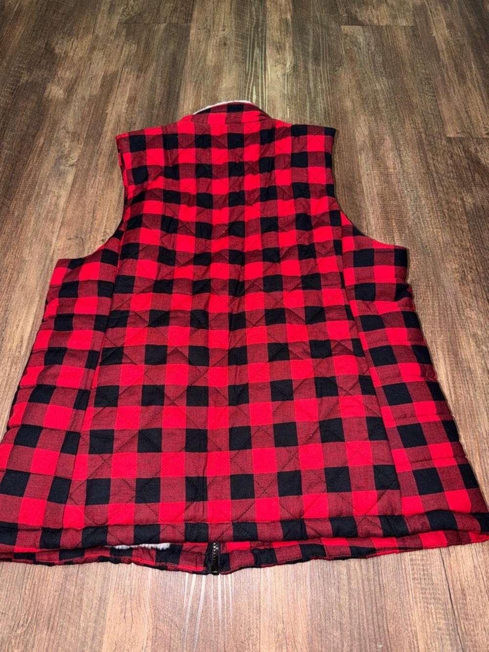 Maurice’s Buffalo Plaid Sherpa Lined Vest size XL super soft - Picture 7 of 7